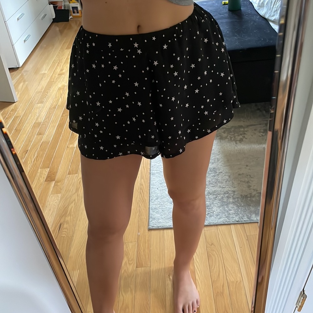 Nasty Gal Star Shorts Size 6